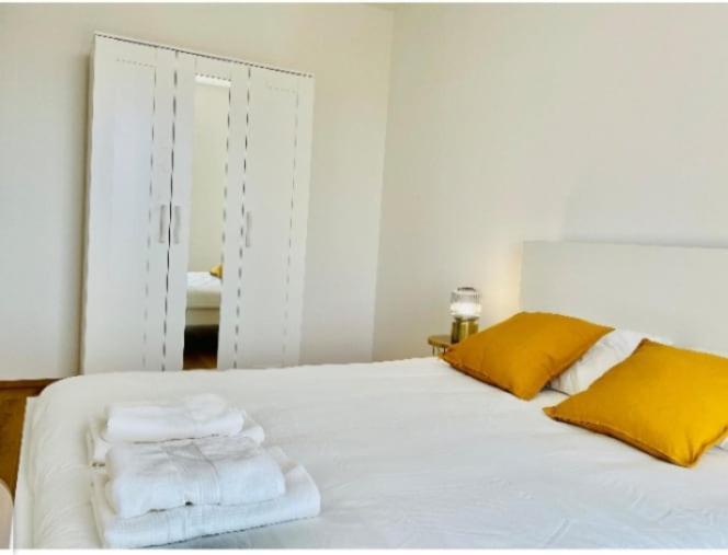 Apartment Luxury One Bedroom W Terrace&parking- 142-100 Luxemburg