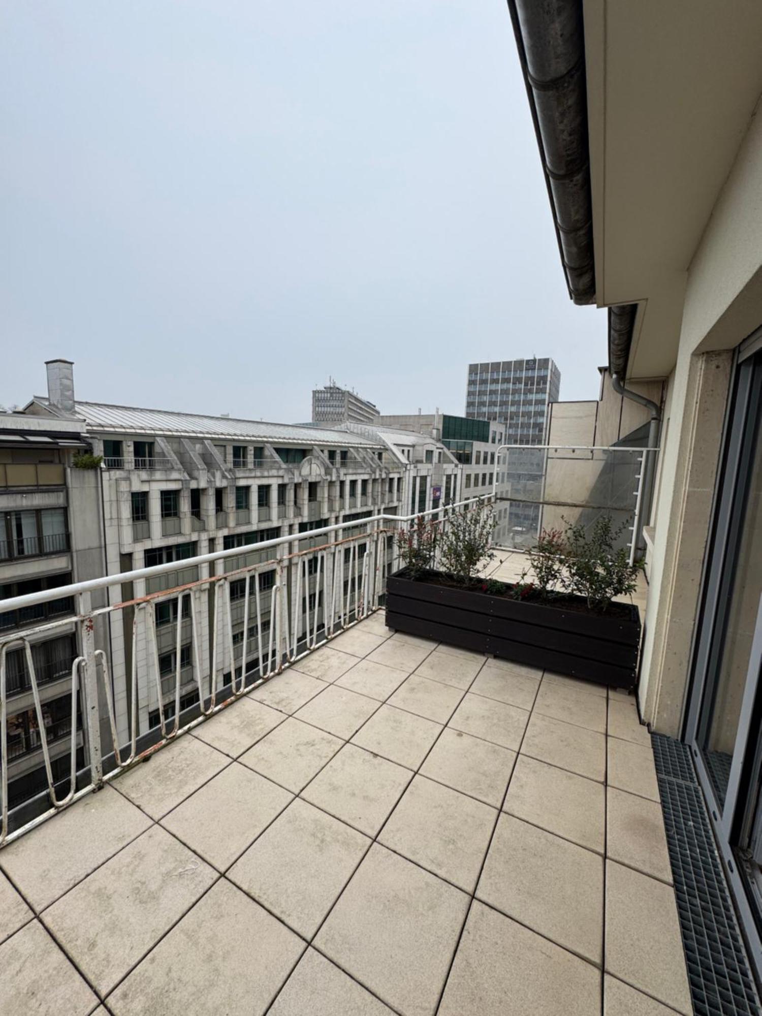 Center * Luxembourg