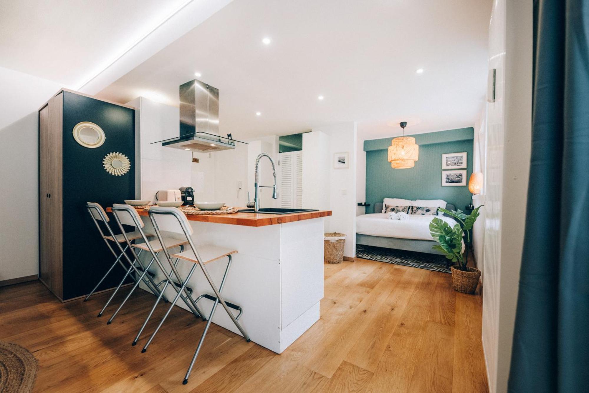 Appartement Cozy With Terrace, Pet-friendly, Near Center