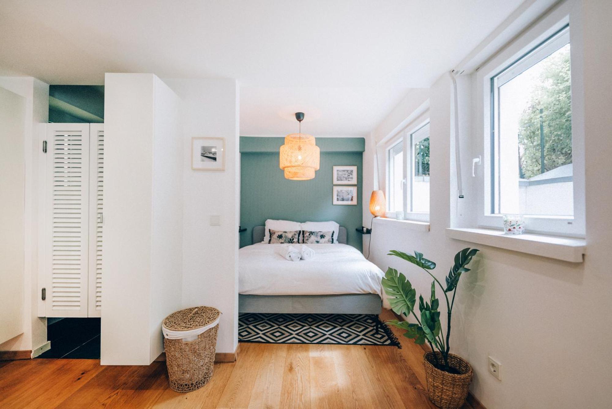Cozy With Terrace, Pet-friendly, Near Center Appartement *