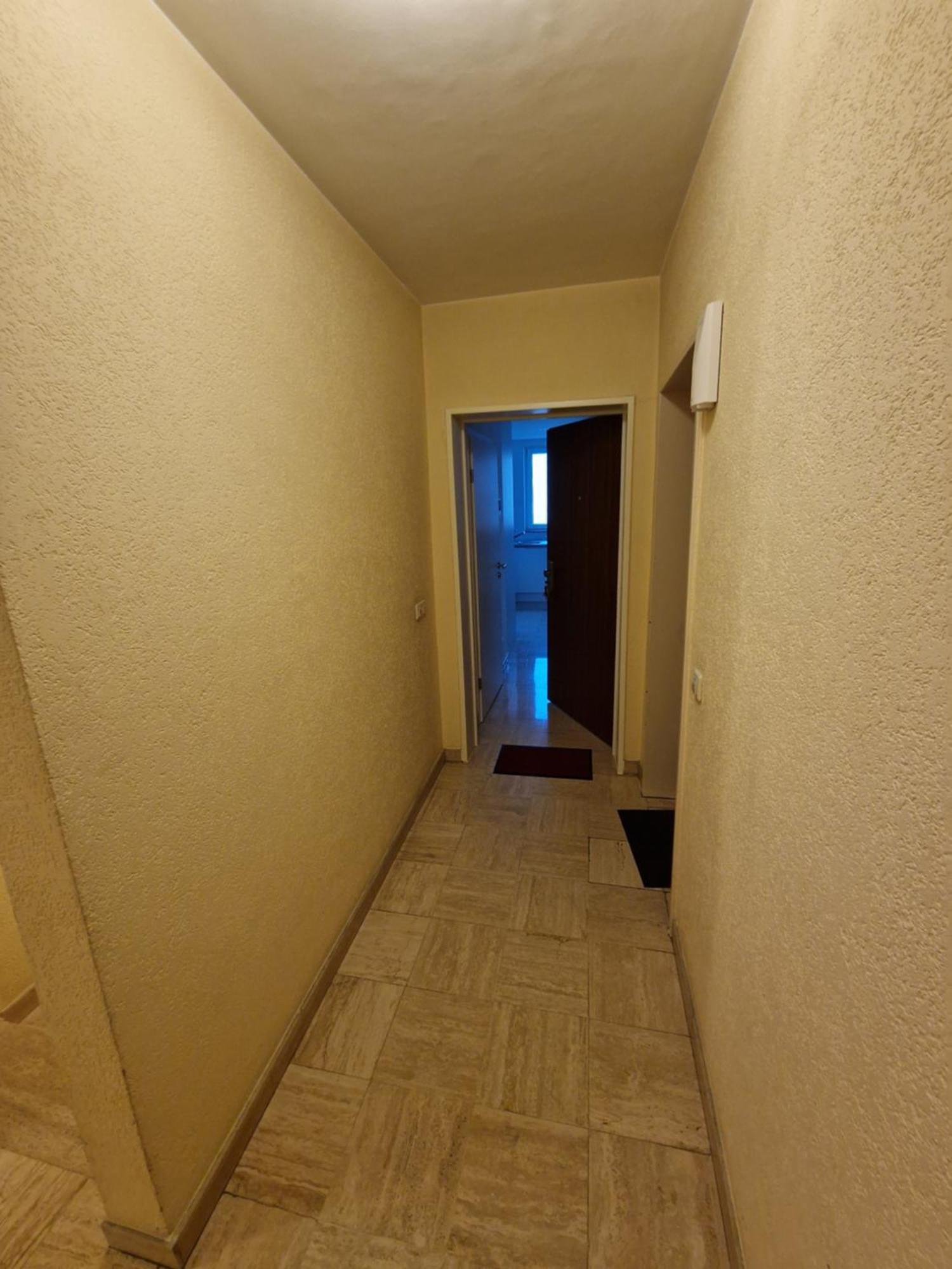 Apartamento Core Mirrorview-parking And Breakfast