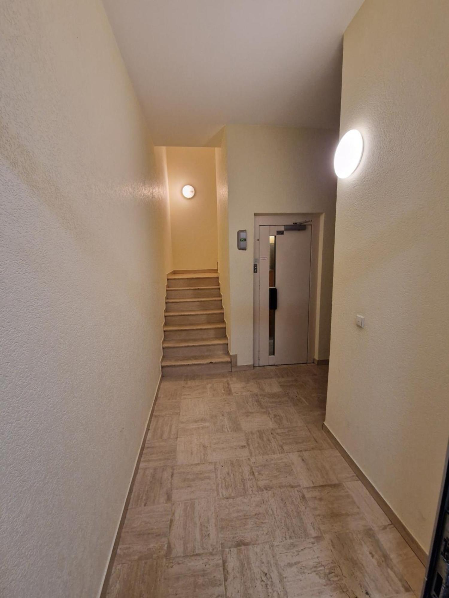 Core Mirrorview-parking And Breakfast Apartamento Luxemburgo