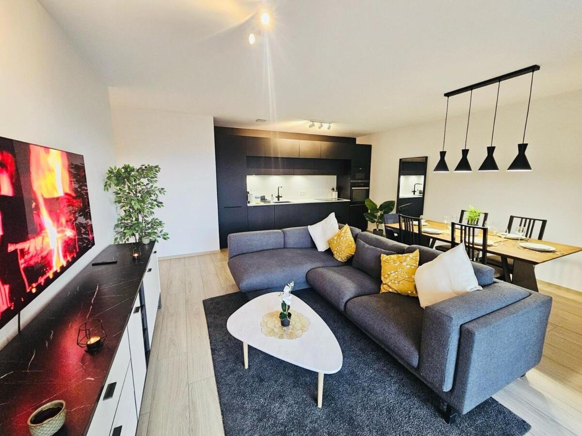 Serene 2 Bedroom Flat With Private Terrace-cd10 * Luxemburg