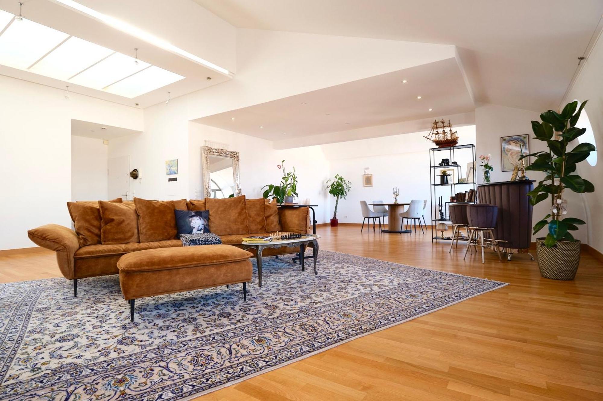 160m2 Penthouse In The Centre With A Balcony And The View Luxembourg