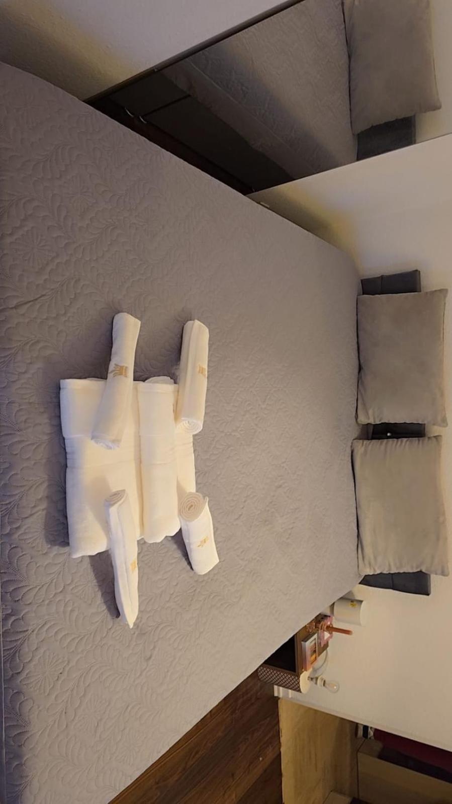 Apartment Chic In