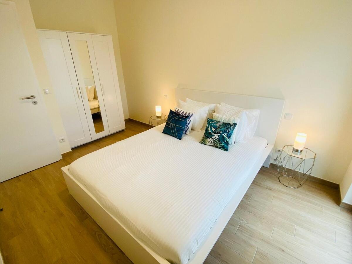 Apartment Luxury Flat In Center With Free Parking-hol1 Luxemburg