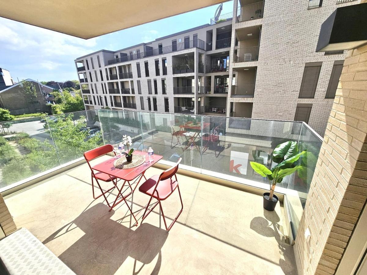Cozy With Sunny Terrace-chiny3
