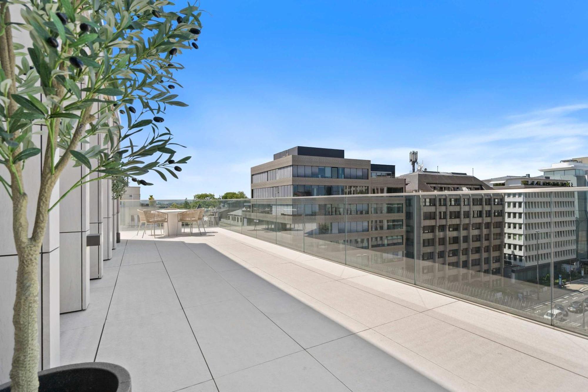 Voya Zenit Royal - Luxury Rooftop Views & Concierge Apartment *