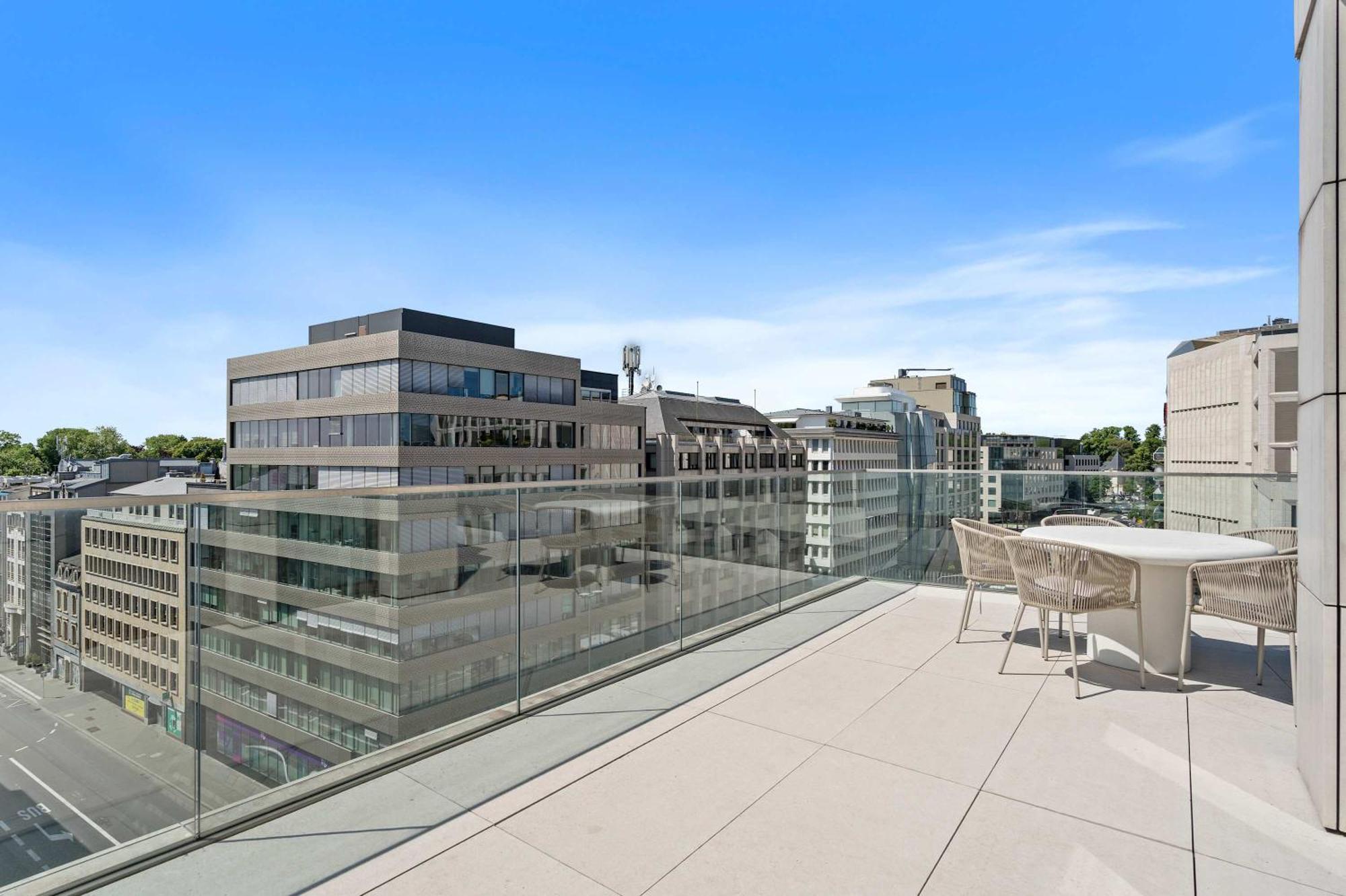 Voya Zenit Royal - Luxury Rooftop Views & Concierge Apartment *
