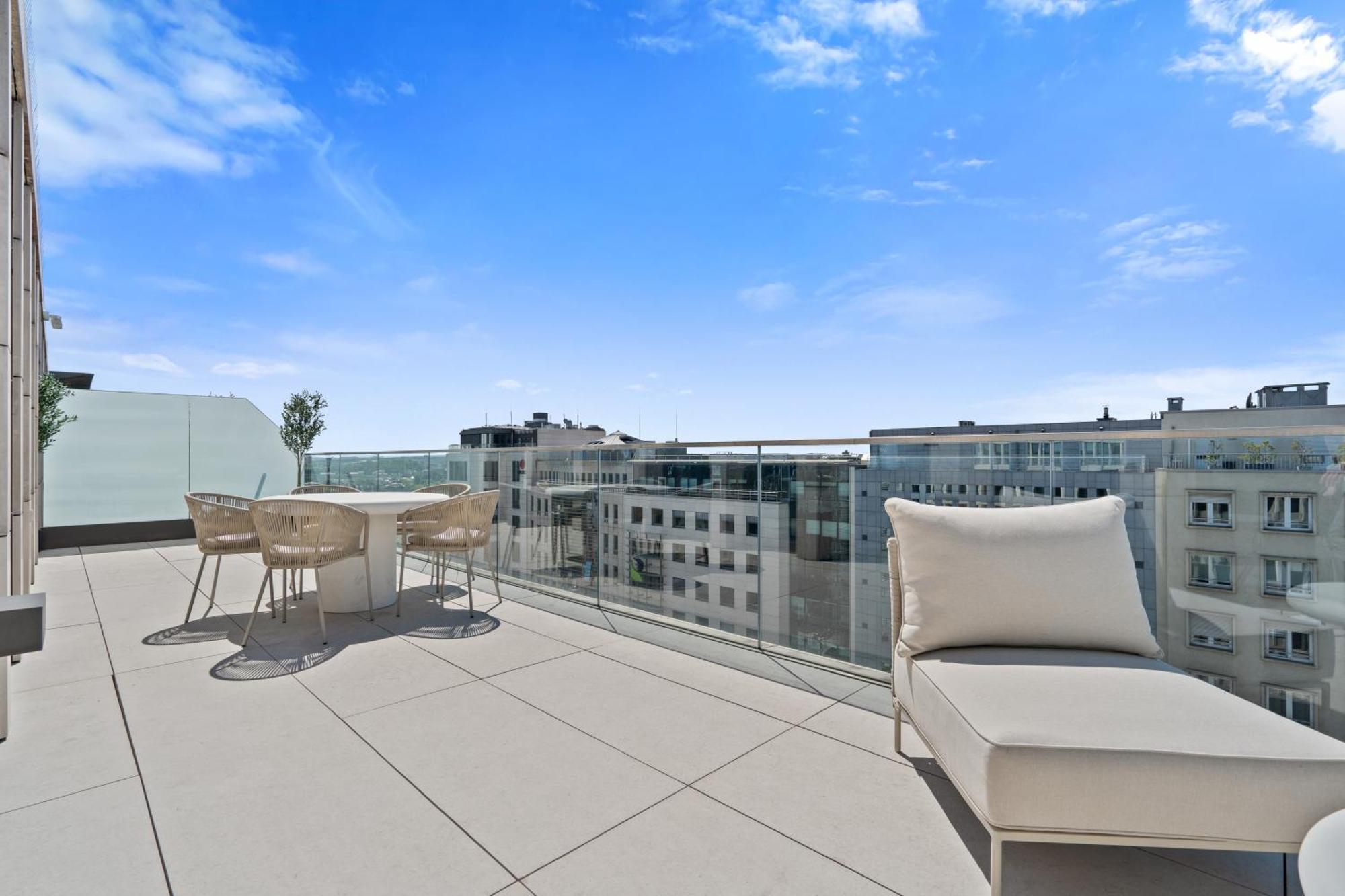 Apartment Voya Zenit Royal - Luxury Rooftop Views & Concierge *
