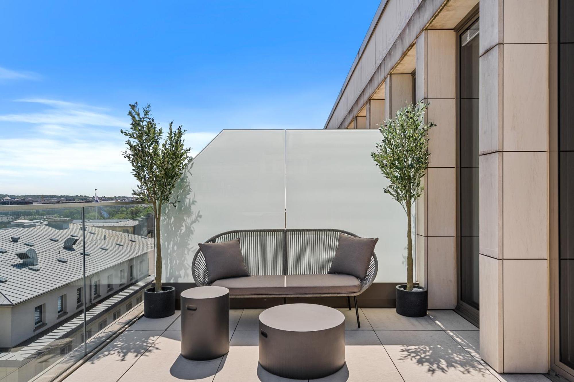Voya Zenit Royal - Luxury Rooftop Views & Concierge * Luxembourg