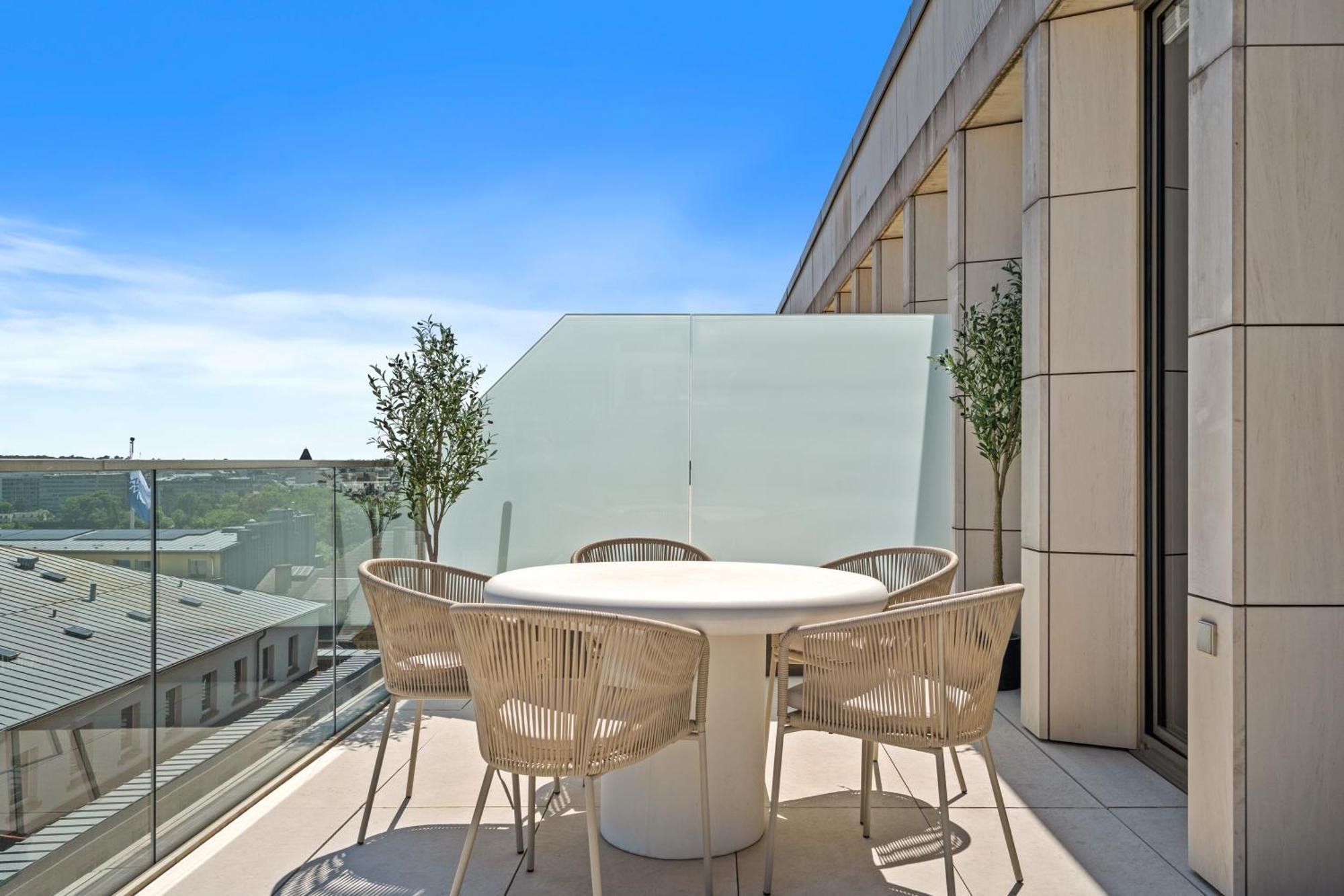 Voya Zenit Royal - Luxury Rooftop Views & Concierge Apartment Luxembourg