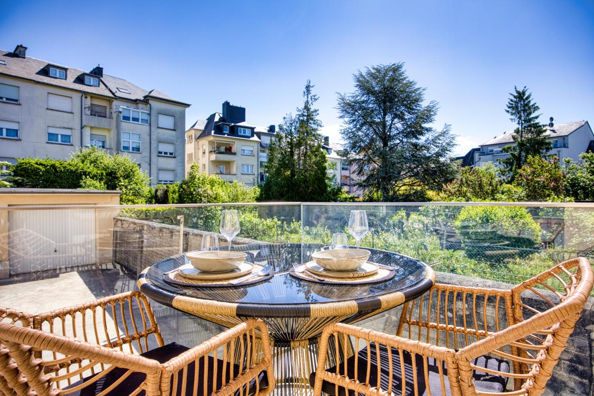 2-bd * Luxemburg
