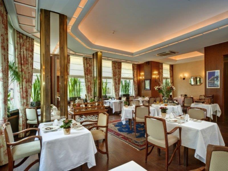 Hotel Grand Cravat 4*