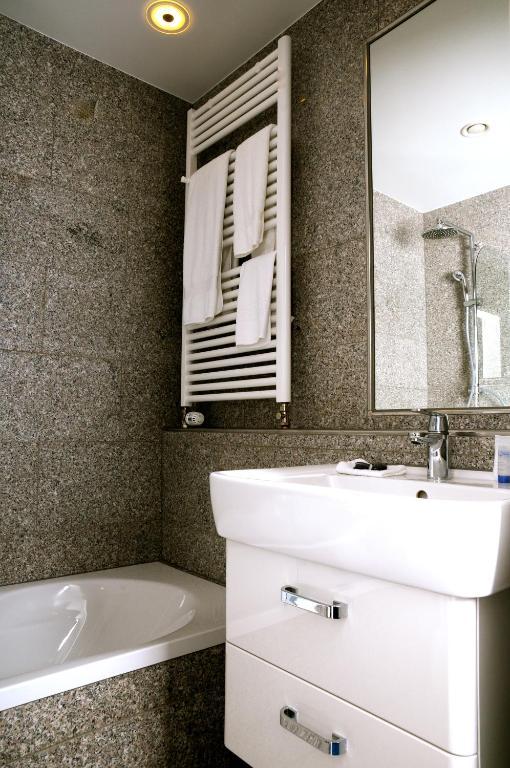 Domus Hotel 3*