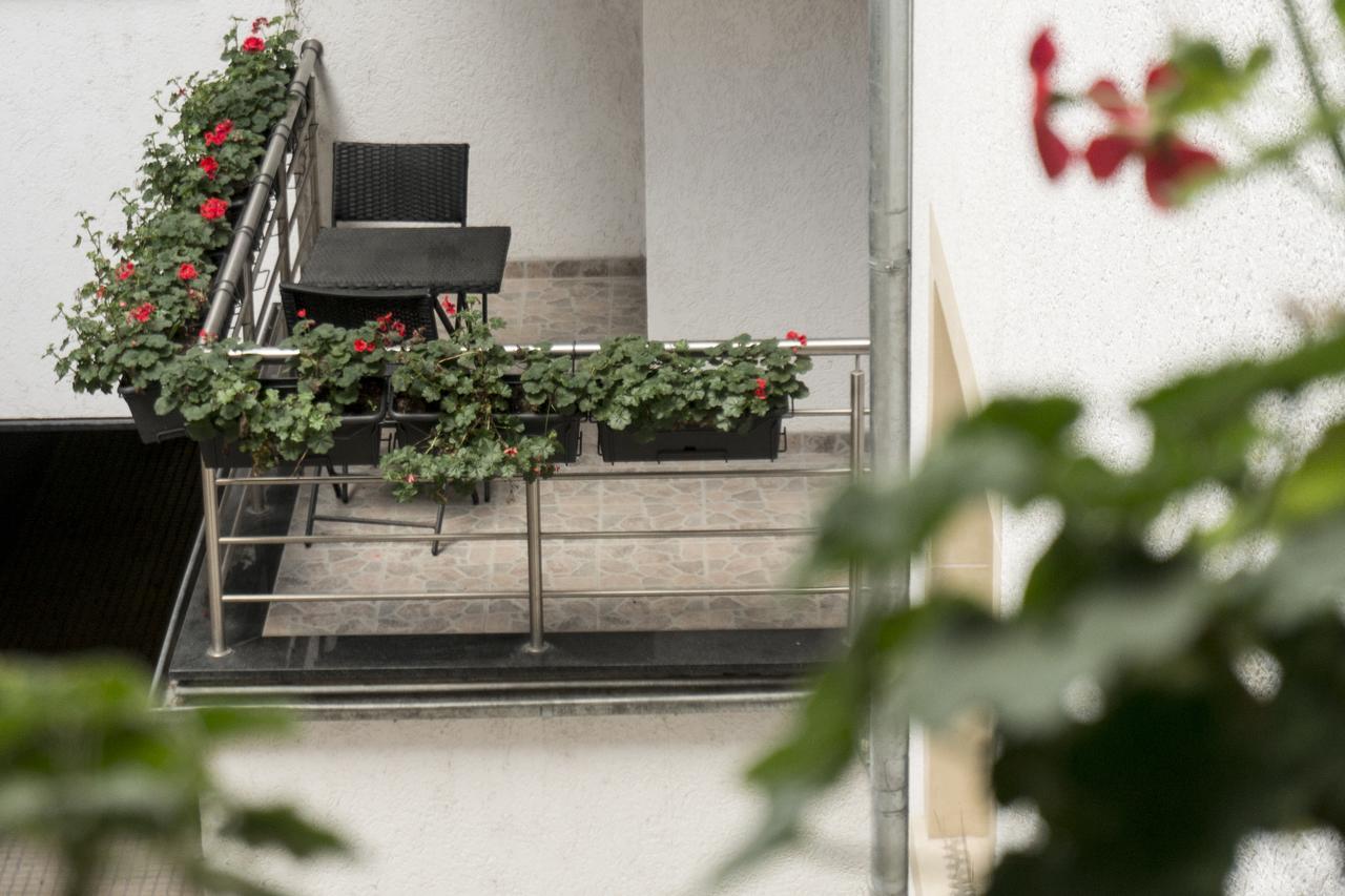 The Queen Luxury - Cortina Apartamento Luxemburgo