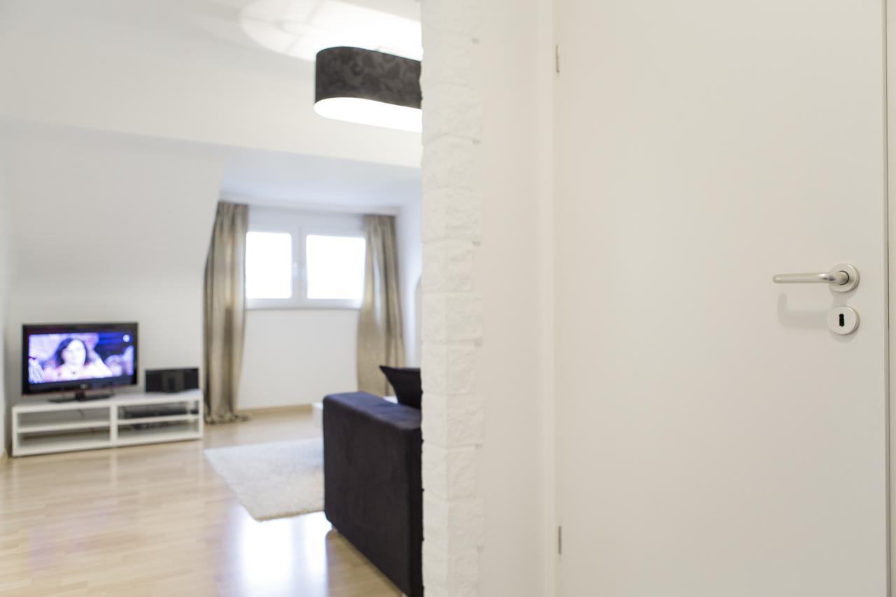 The Queen Luxury - Medici * Luxembourg