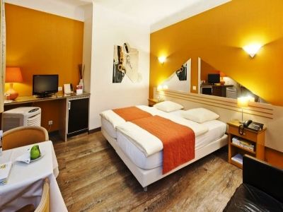Hotel City