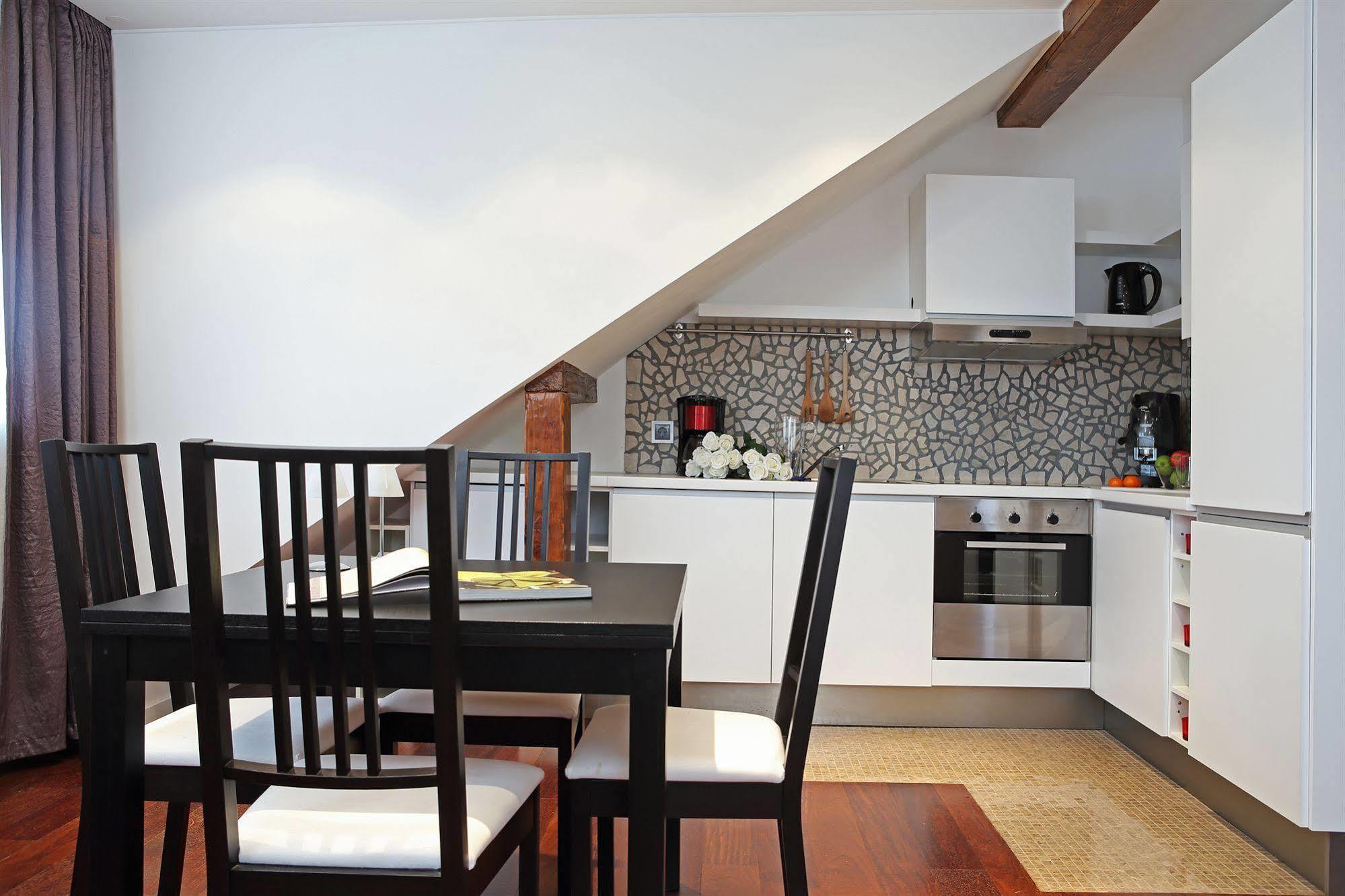 The Queen Luxury - Giada * Luxembourg