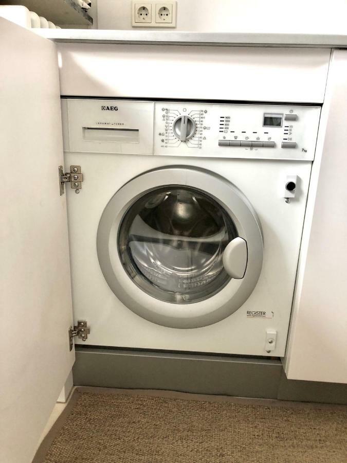 Spacious Flat In The Heart Of The Center! Ideal For A Family!