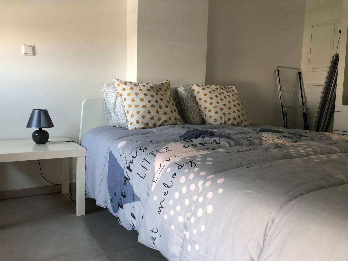 Lotus Apartment *