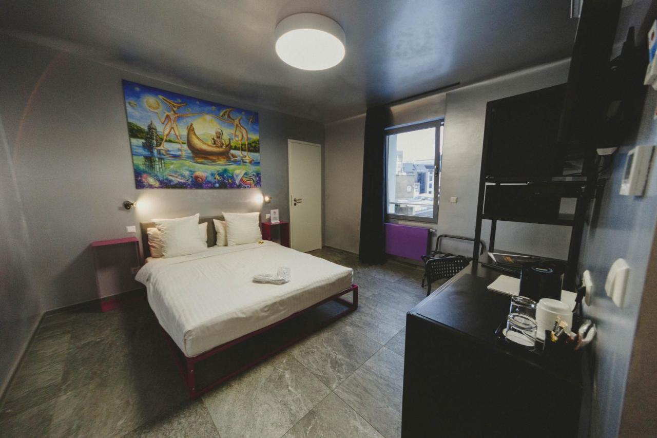 Jj32 Hotel 3*