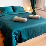 Modern Style Studio With Balcony, Smart Tv, Business & Leisure