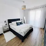 Luxury 2 Bedrooms With Parking&Terrace - Cd5