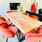 Three Bedrooms Flat In Center W. Terrace&Parking