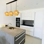 Chic 1 Bedroom Flat With Terrace&Parking-5