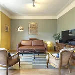 Elegant 2Br In Luxembourg With Balcony & Wifi