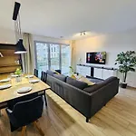 Serene 2 Bedroom Flat With Private Terrace-Cd10