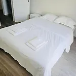 Modern Two Bedrooms In City Center With A Private Parking