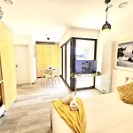 Cozy Studio With Sunny Terrace-Chiny3