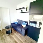 Luxury 1 Bedroom Flat With Parking