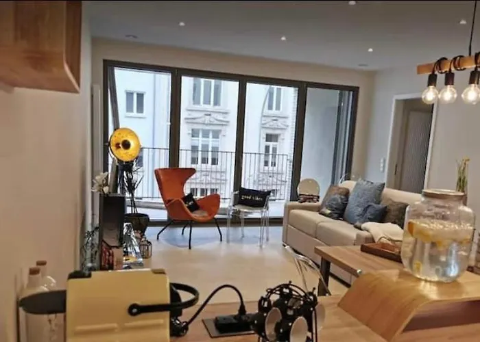 Luxury 1 Bedroom In Center With Terrace & Parking - 75M