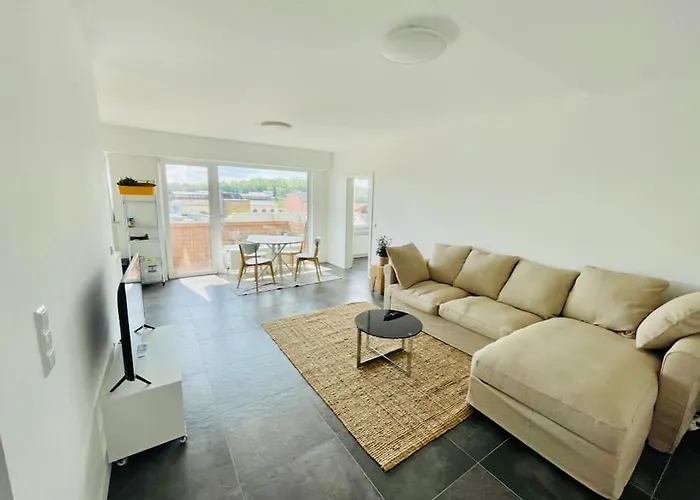 Large 1 Bedroom In Center With Terrace & Parking -67B