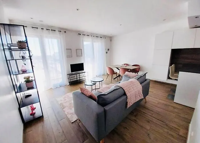 Luxury 2 Bedrooms With Parking&Terrace - Cd5