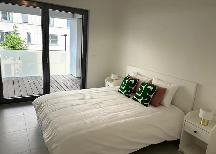 Central Apartment In Luxembourg City Center -Parking