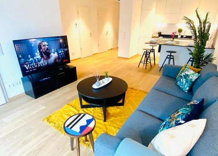 Chic One Bedroom Flat W Terrace&Parking