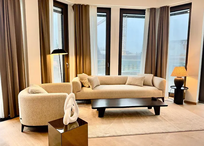 Voya Zenit-Luxurious City Apt W Stunning Views & Concierge