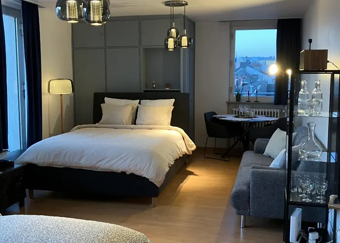 Unique Penthouse Joseph II Von Habsburg 1-4 Personnes A Cote De Louis Vuitton