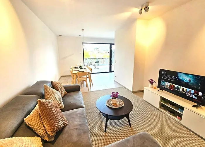 City Living In Style 3Br W 2 Terraces&Free Parking-Ham1
