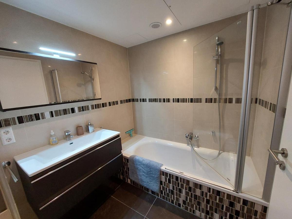 Primeurs Standing De 85 M², Luxembourg-kirchberg Apartment