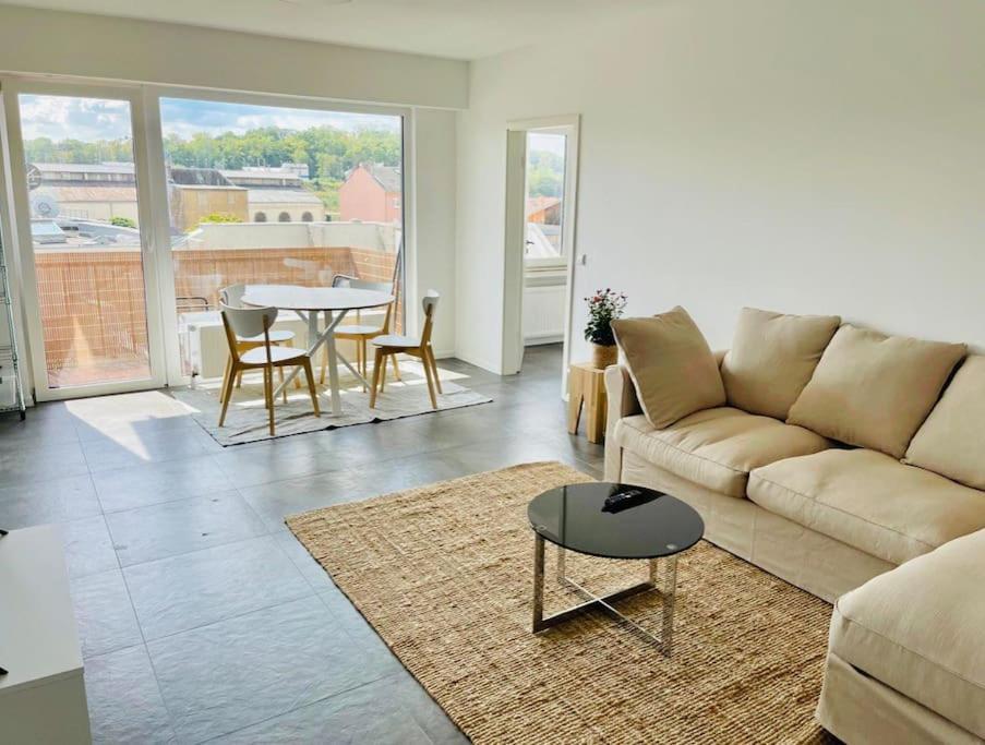 Appartement Large 1 Bedroom In Center With Terrace & Parking -67b