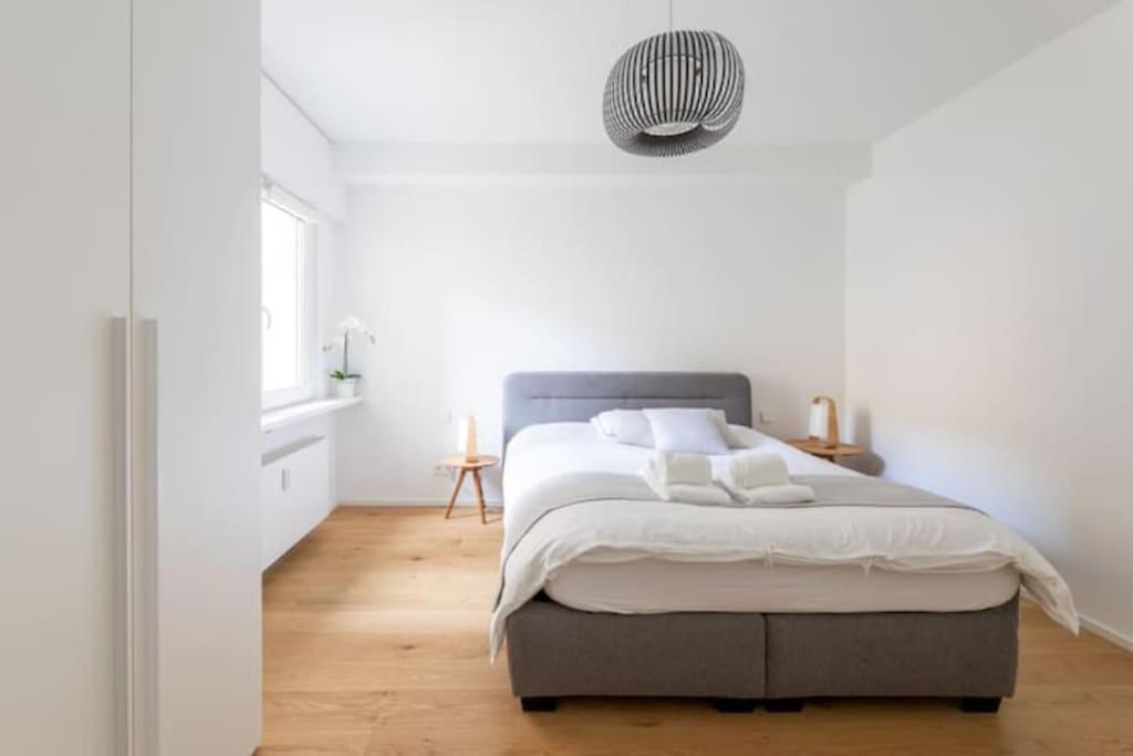 Wonderful Two Bedroom At Limpertsberg With Parking, Near Tram Apartamento *