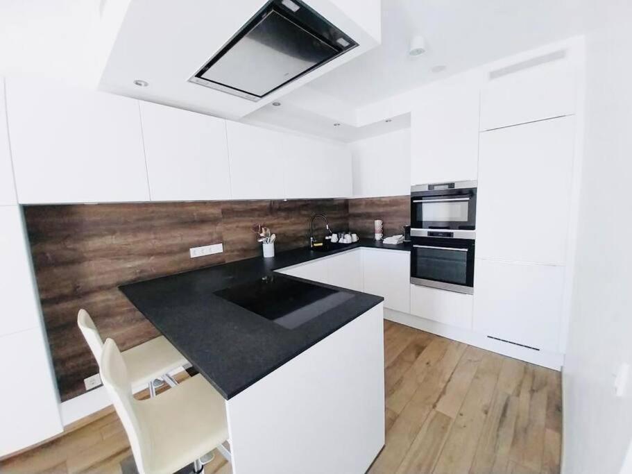 Apartamento Luxury 2 Bedrooms With Parking&terrace - Cd5