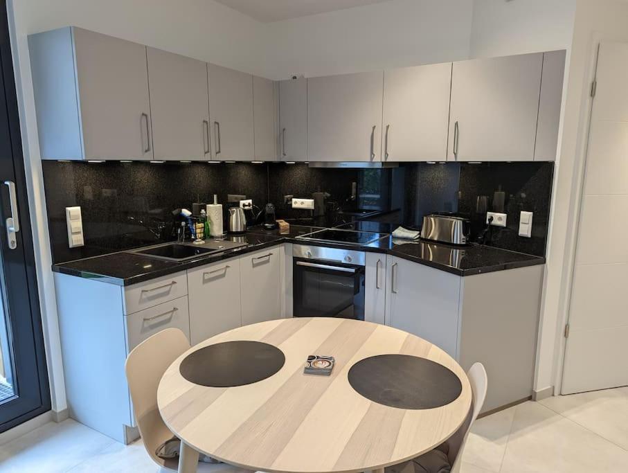 1br In New Building With Garage+balcony Luxemburg