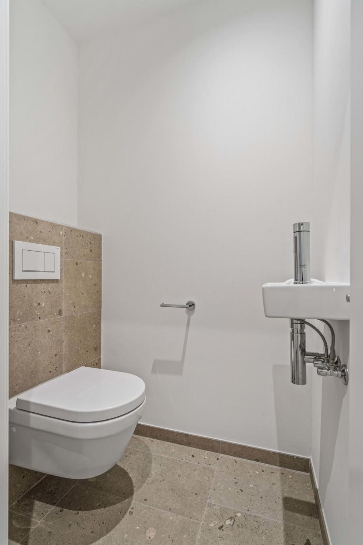Apartment Luxurious 2br Apt With Balcony In Luxembourg