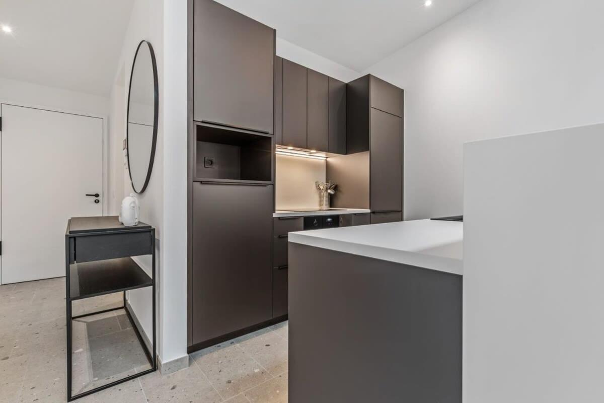 Luxurious 2br Apt With Balcony In * Luxembourg